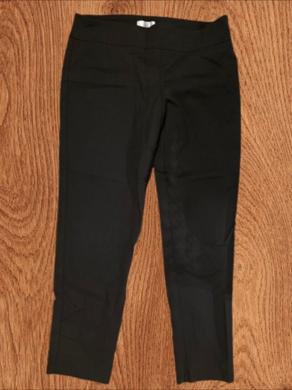 just be Black Ponte Ankle Leggings